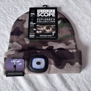 NWT Woodland Camo Night Scope LED USB Compatible Beanie